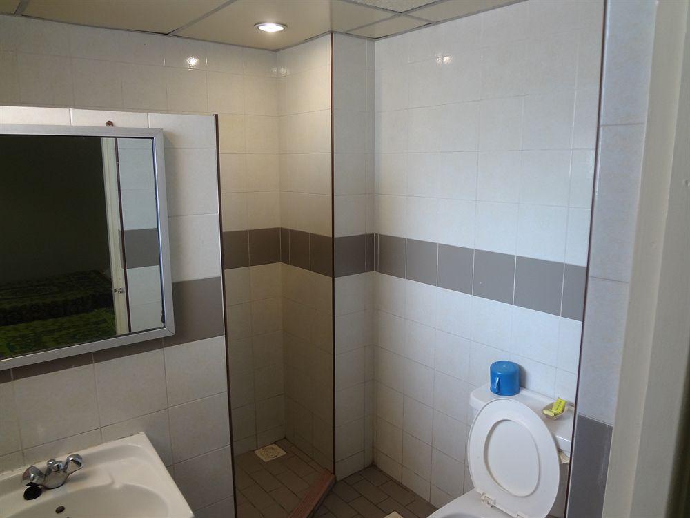 Fata Garden Hotel By Place2Stay Kuching Exterior photo