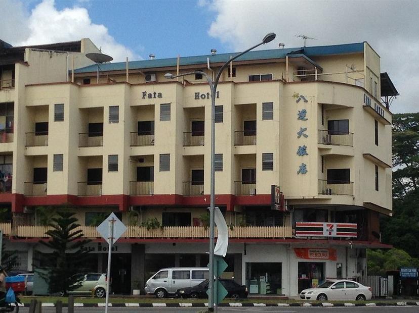 Fata Garden Hotel By Place2Stay Kuching Exterior photo
